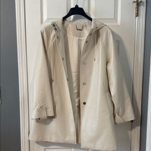 Elie Tahari Shimmering Cream Trench Coat